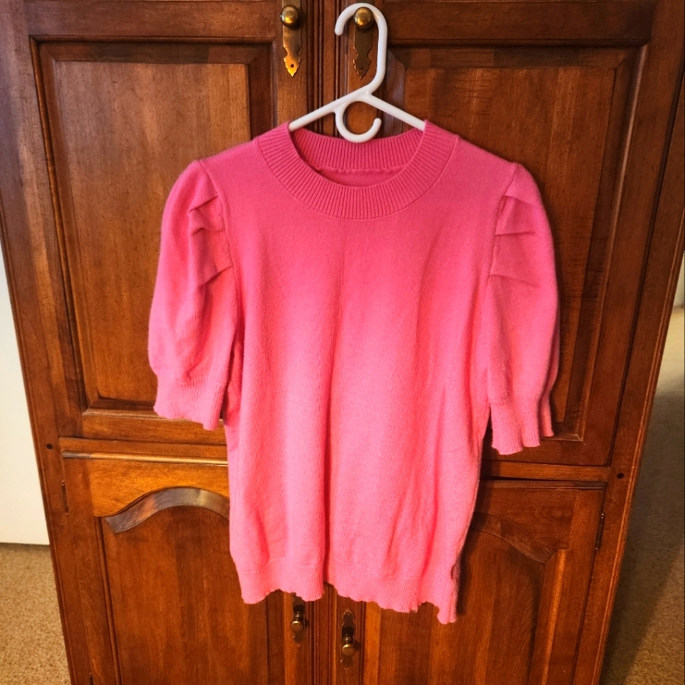 Adorable Large Barbie Pink sweater in EUC!